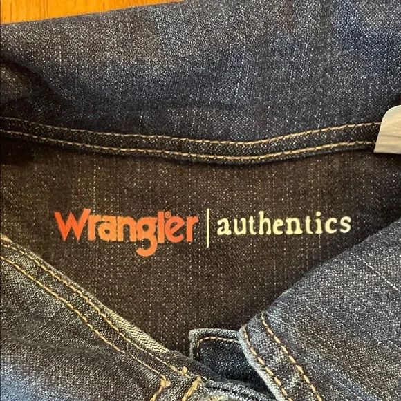 Wrangler Women's Dark Blue Jean Jacket - Picture 3 of 3